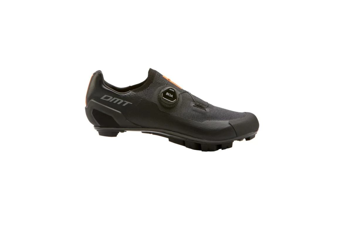 DMT KM30 BLACK/BLACK