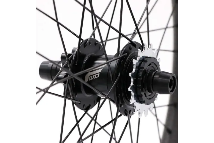 3_paire-de-roues-forward-joyride-v2-carbone-pro-38h-20mm