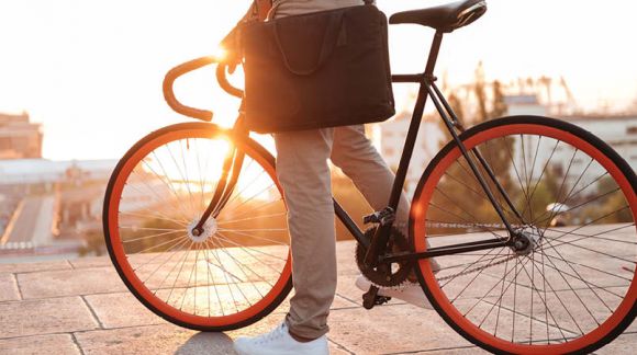 Transporter ses affaires à vélo